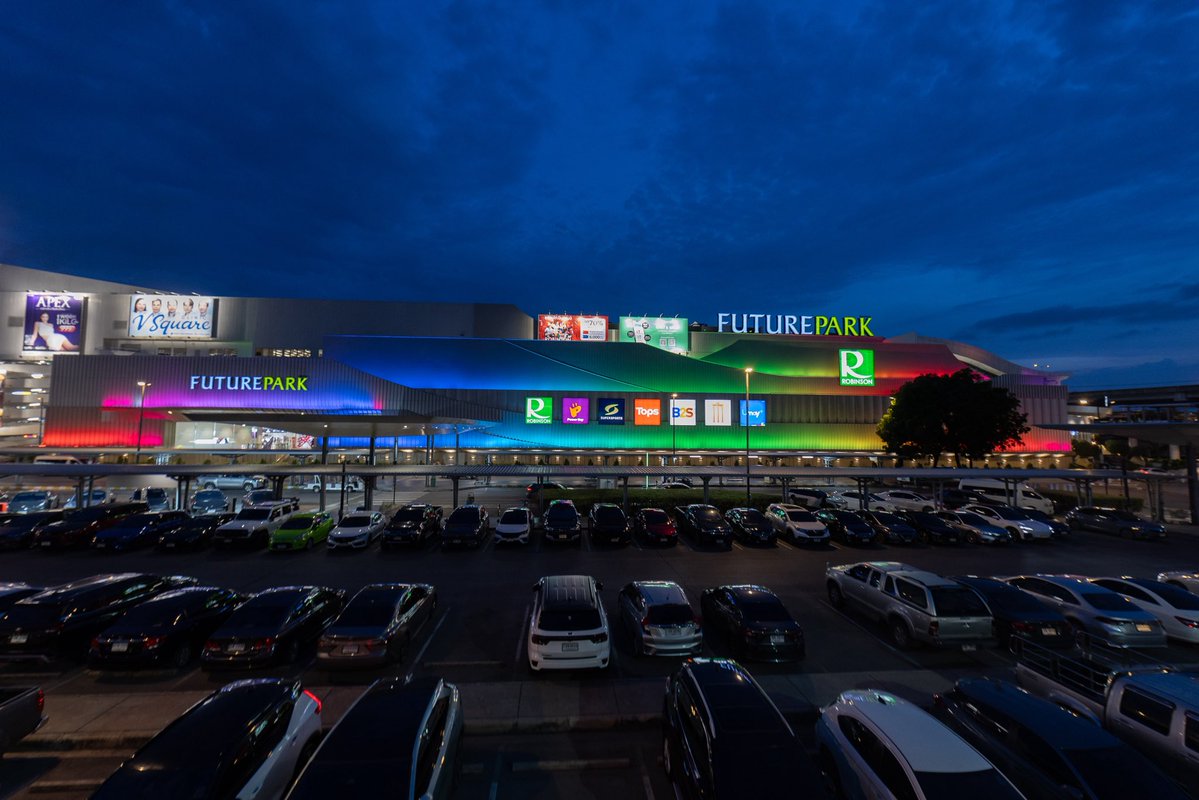 futurepark's tweet photo. 🌈  Happy Pride Month
Future Park Born to Be Proud
“ภูมิใจในแบบที่เป็น“🏳️‍🌈 
ฟิวเจอร์พาร์คและสเปลล์ สนับสนุนทุกความหลากหลาย และ Shine ในแบบของตัวเอง✨

#PrideMonth #FuturePark #Zpell #FutureParkandZpell https://t.co/QObWKSrBZ1