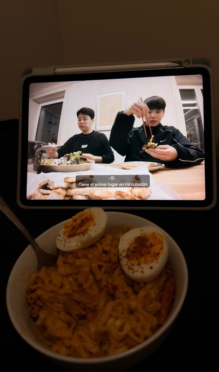 hsfcards's tweet photo. el buldak de carbonara el jikook y yo un solo corazón https://t.co/acyHxieNAI