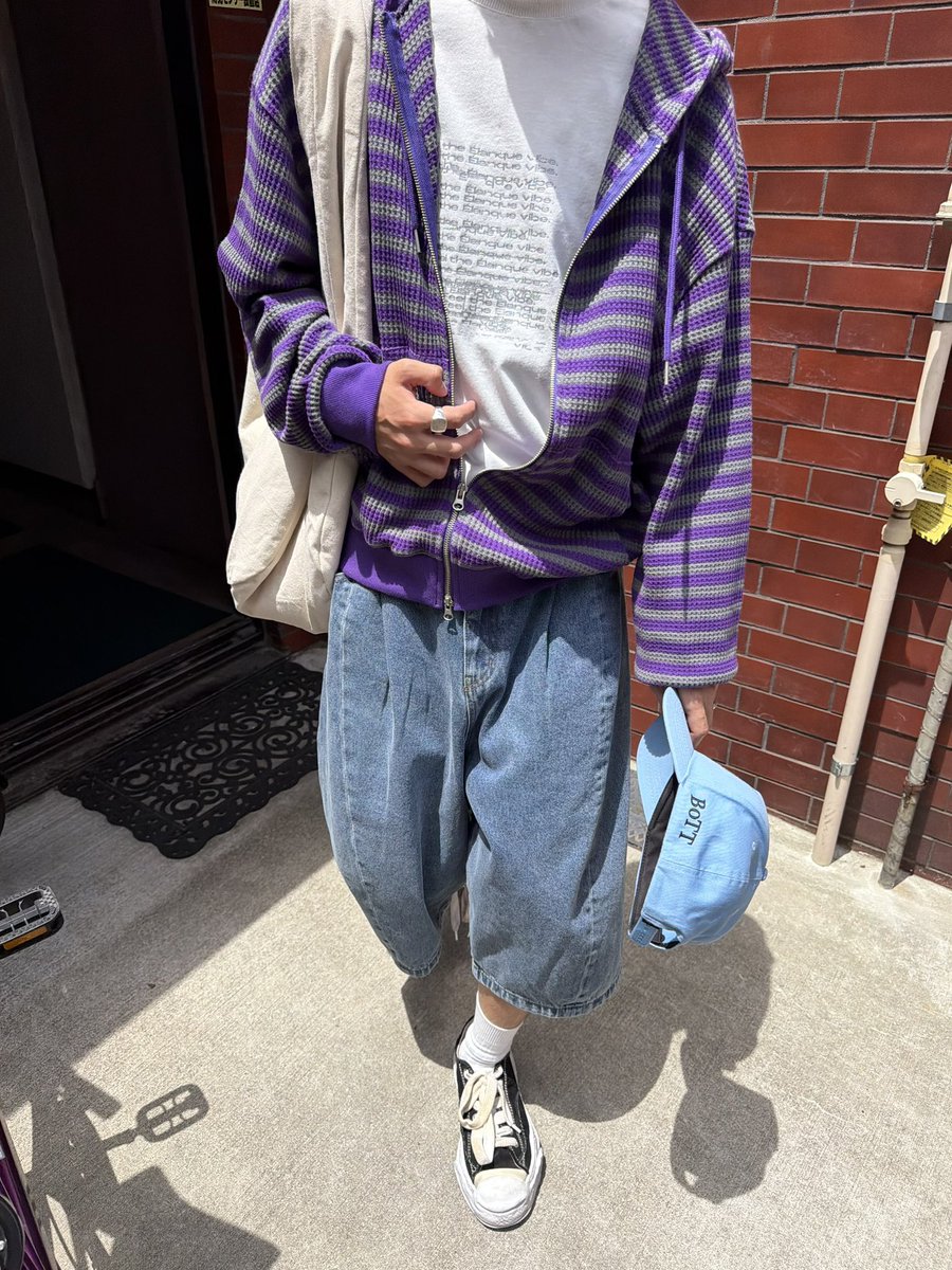 32_maaaash's tweet photo. 紫が今のマイトレンド https://t.co/mbCuf16AXy
