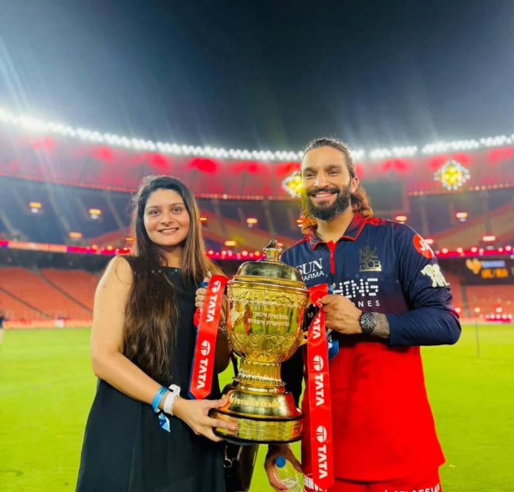 imkevin149's tweet photo. The real reason behind our two trophies, she told him that even if there was just a 1% chance of fulfilling his dream the wedding could be postponed and the rest is history. https://t.co/WDPvtHjMdi
