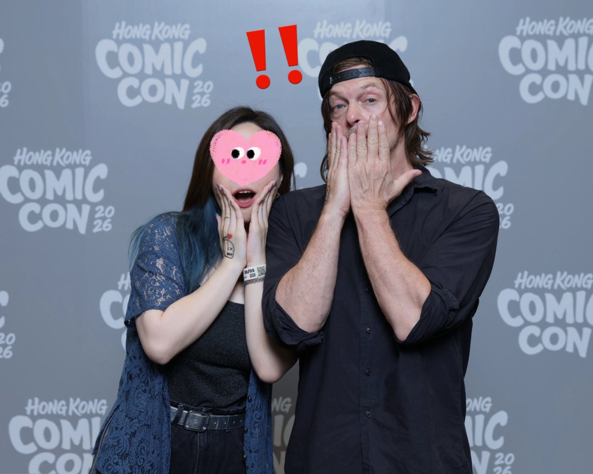 3000_etc's tweet photo. Just finished my very first Hong Kong Comic Con! ✨
He told me he remembered me from approaching him at Tokyo Comic Con last year. 😭

I’ll follow this man until the world ends. He’s the best in the world.
Hope he loves Hong Kong! 🖤🖤🖤🖤🖤🖤🖤🖤

#normanreedus https://t.co/KyR4cQts6B