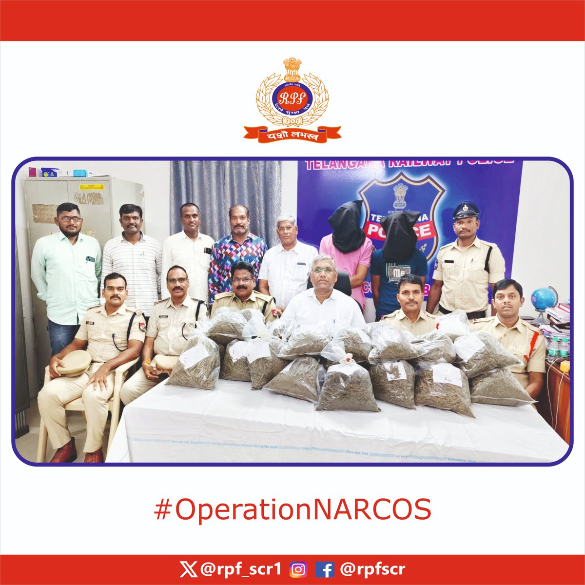 rpf_scr1's tweet photo. Interstate Ganja Smuggling racket transporting from Maharashtra &amp; Bihar was busted by arresting 2 Peddlers with seizure of 36.374 Kgs. Dry Ganja worth 18.19 lakh by #RPF #Hyderabad &amp; #GRP #Secunderabad at Cherlapalli station.  #OperationNARCOS
@RailMinIndia @SCRailwayIndia https://t.co/WEviGFUniF
