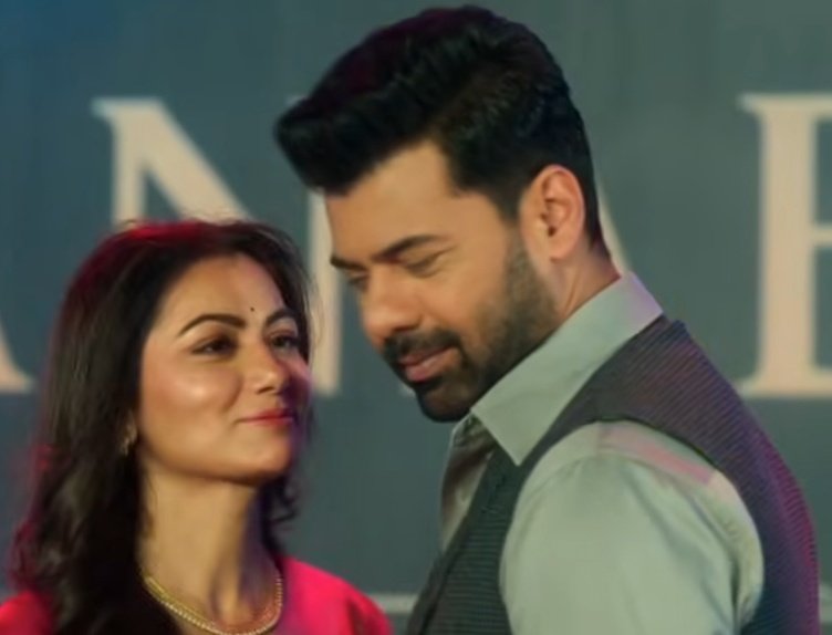 fan_sritijha's tweet photo. The way Rakshu was dreaming ✨️ ❤️ 
Please PROTECT HIM 🙏 

#TDSM #TumDenaSaathMera #TiSha #Aparakshi #ShabirAhluwalia #SritiJha https://t.co/KNI4HL2gGV