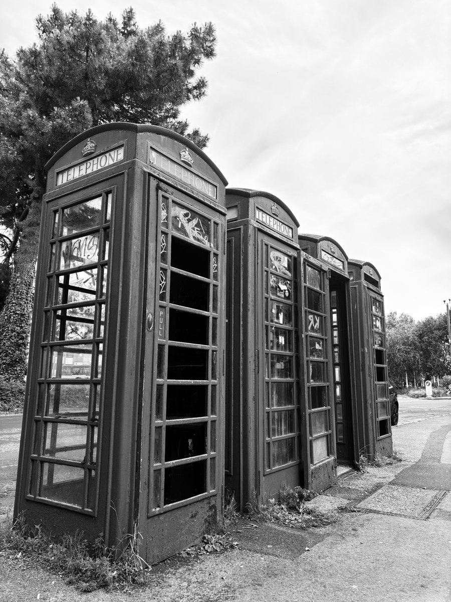 OurScapes's tweet photo. #monochromemonday
#phoneboxes https://t.co/I091h7hhlB