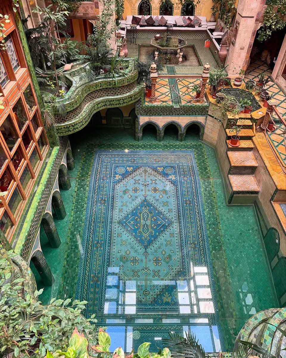 menavisualss's tweet photo. 🇸🇦 Saudi Architect Sami Angawi house in Jeddah https://t.co/IzQDogq2HR