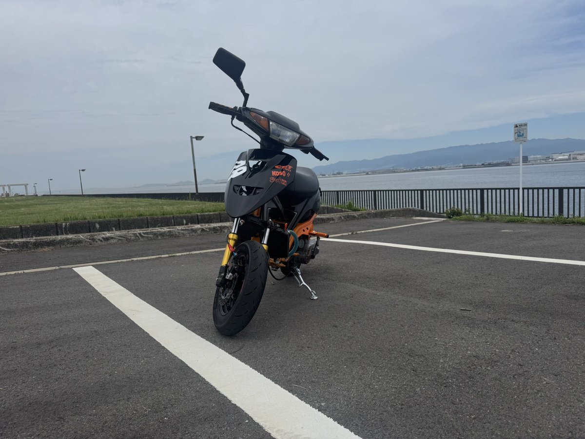 sionxxxta's tweet photo. なにわ旧車部品交換会行ってきた✌️
セッティングでてないからちょっと恥ずかしかったけど
久しぶりすぎて楽しかった(≧∇≦)
#なにわ部品 https://t.co/302zks5Xjo