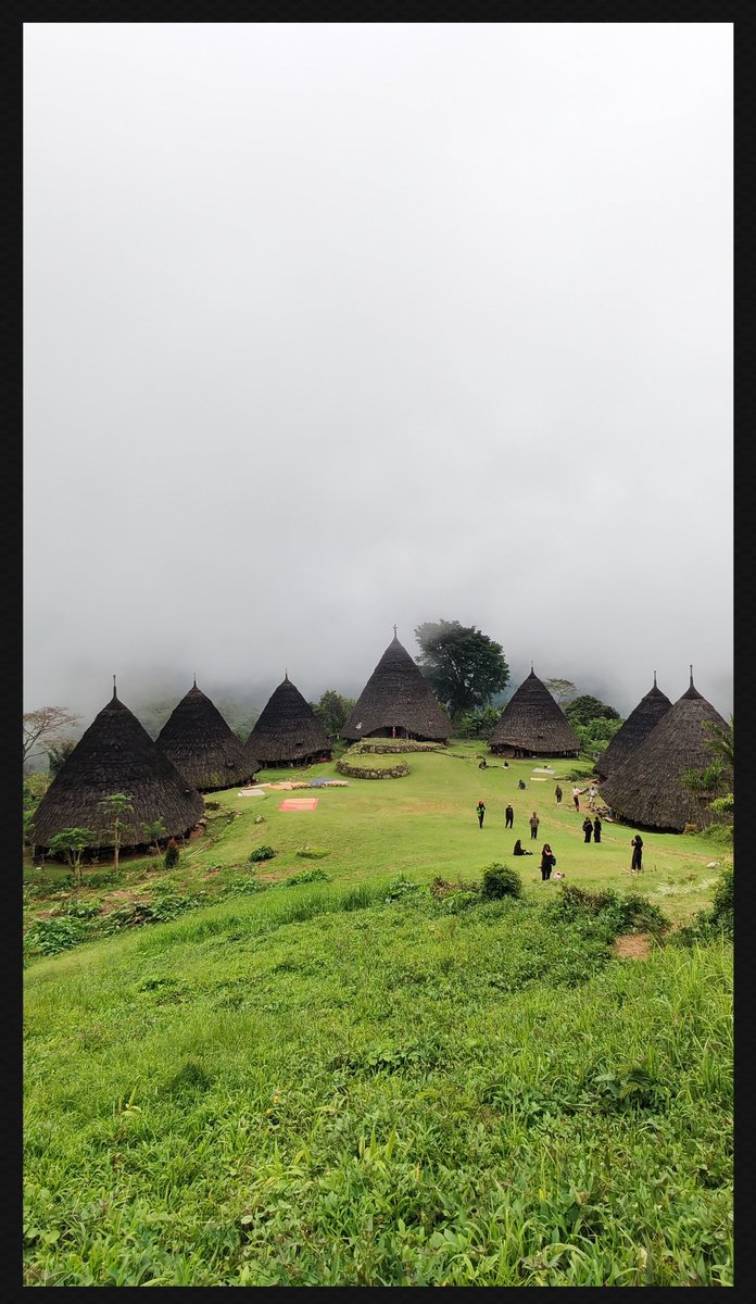 LaLigaLocaID's tweet photo. Foto ngasal tapi kau di Wae Rebo https://t.co/isRBkPx6mL