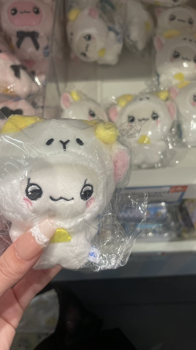 r20240812's tweet photo. しずくちゃんPOPUPめじるしチャーム以外欲しかったの買えた🩵🩷💛🤍
もう完売商品あるのびっくり🫨

ママが今週シール交換会だからボンドロはママにあげる🥰

値段見ずにポンポン入れたら2万超えてた😂可愛いもの罪だぁ https://t.co/4qQBqpqfMG