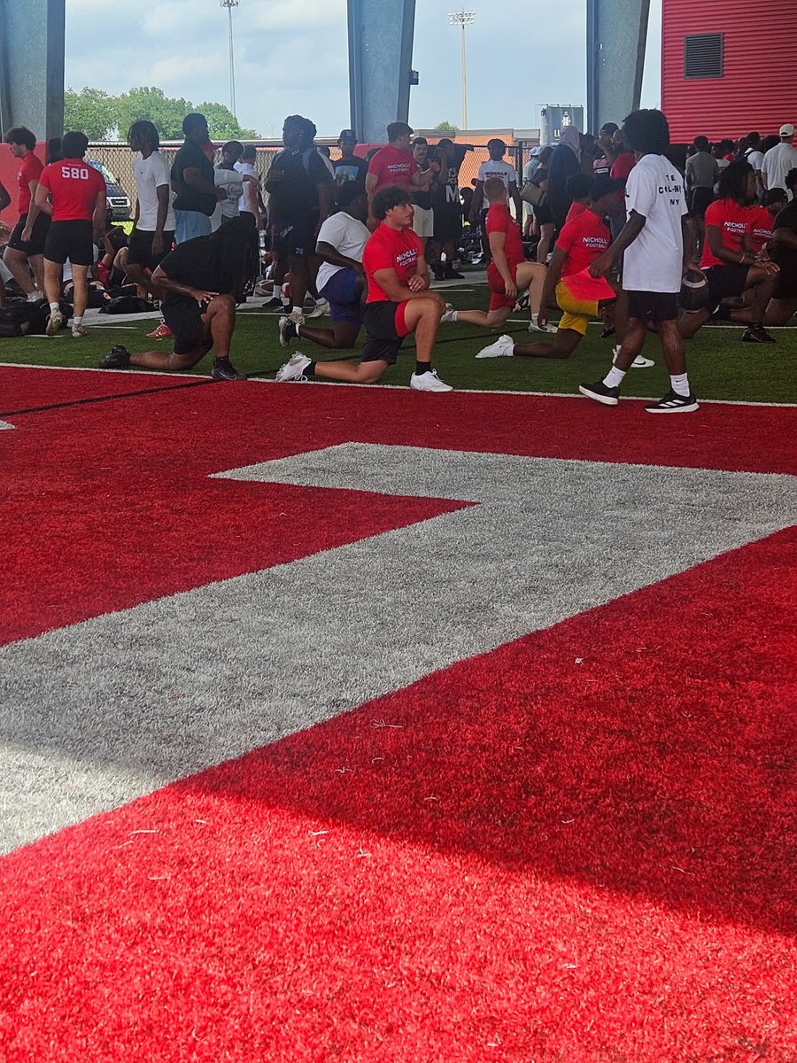 RickollCharles's tweet photo. Had a great time and learned a lot from the @Nicholls_FB Mega Camp. https://t.co/SdpPIqaDEB