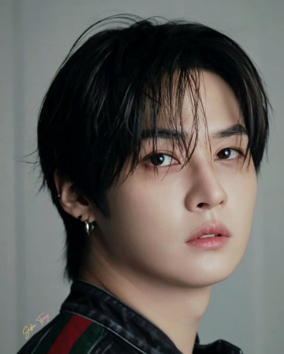 TsengSasha's tweet photo. 26.06.01
Gucci Japan 
（HD）Lee Know CUT.
3P👜😺👜
#リノ 
#리노
#leeknow
#LEEKNOWxGUCCI https://t.co/0eX0HkV157