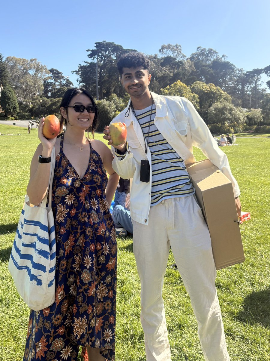 ellen_in_sf's tweet photo. sf comes together for mango

thanks @darshil for hosting this! https://t.co/TAYwcDw2jo