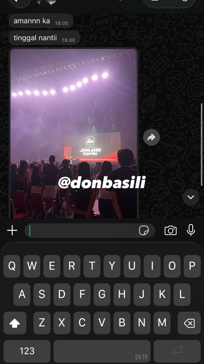 donbasili's tweet photo. #DanielCaesarinJKT https://t.co/KIy6obXI1r