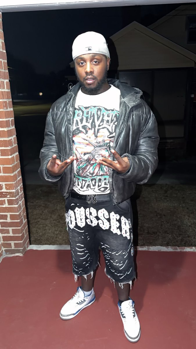Authentic1Jay's tweet photo. @TheyLuvvLi_ https://t.co/b3cF3pCtSS