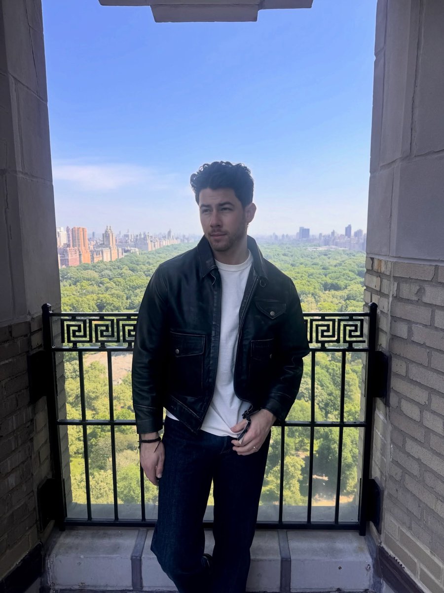 timberlarke's tweet photo. nick jonas, 2026. https://t.co/Xi7SDpznp3