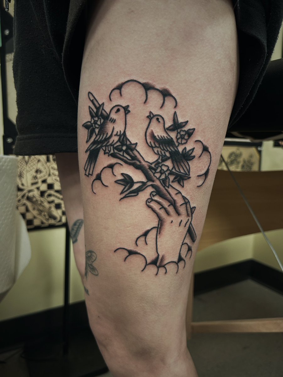 hebb's tweet photo. “Birds” by @TURNSTILEHC 
Tattoo by Me https://t.co/sJkAdQIaag