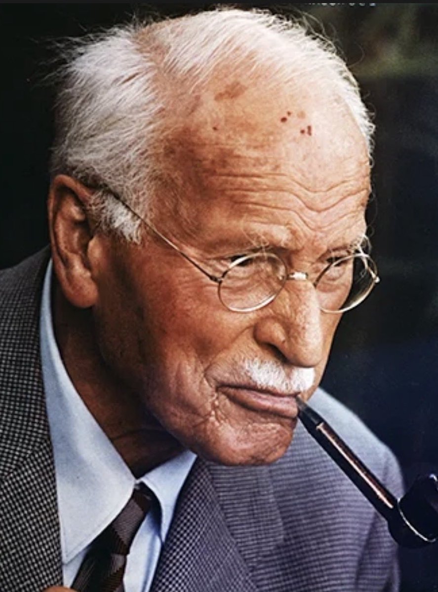 Gentleman_Ways's tweet photo. “Do not compare, do not measure. No other way is like yours. All other ways deceive and tempt you. You must fulfil the way that is in you.”

- Dr. Carl Jung https://t.co/CzpDaKKsEW