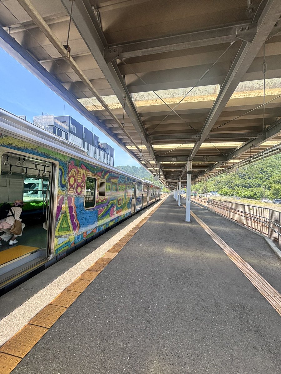 ohdekohiro's tweet photo. 釜石の人たちが本当に素敵すぎて私は感激して帰宅中🥺
また会える日を楽しみに過ごします🤝✨
浜千鳥、南部美人、美味しいお魚たちと釜石ラーメン…奏美ちゃんありがとう🫶 https://t.co/XAvS15c9oT