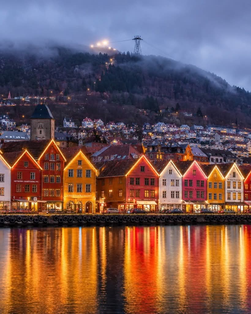 travelandchill1's tweet photo. Bergen Norway https://t.co/psv55ycXtc