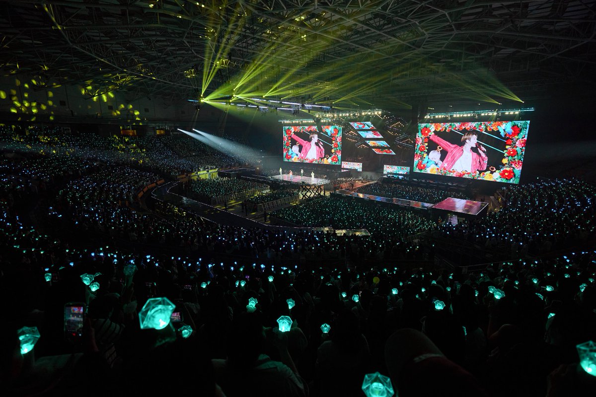 SMTOWN tweet media