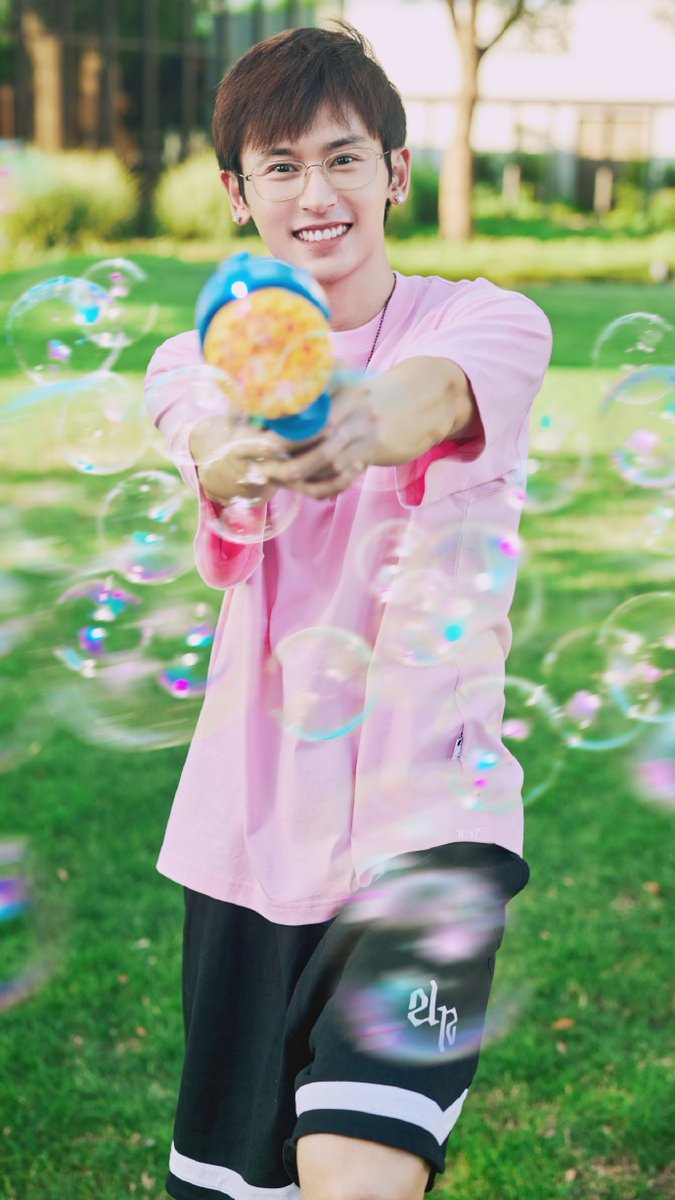 Olga_hanhan's tweet photo. I vote #ZhangZheHan from China for The Most Handsome Faces of 2026#ZhangZhehan #100faces2026 #tccandler #100MostHandsomeFaces
@tccandler https://t.co/pqvttsfKye