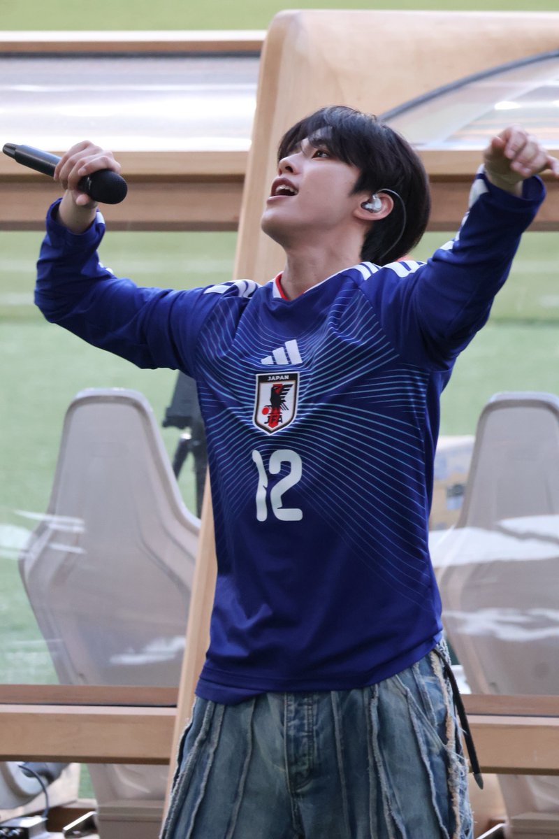 bitou_soccer's tweet photo. めっちゃ歌うまかった！し、楽しそうだった𐔌՞⁔ •𖥦•⁔՞𐦯︎︎◝✩

#河野純喜 #JI_BLUE #INI #JO1 #daihyo https://t.co/cb8nEPngbu