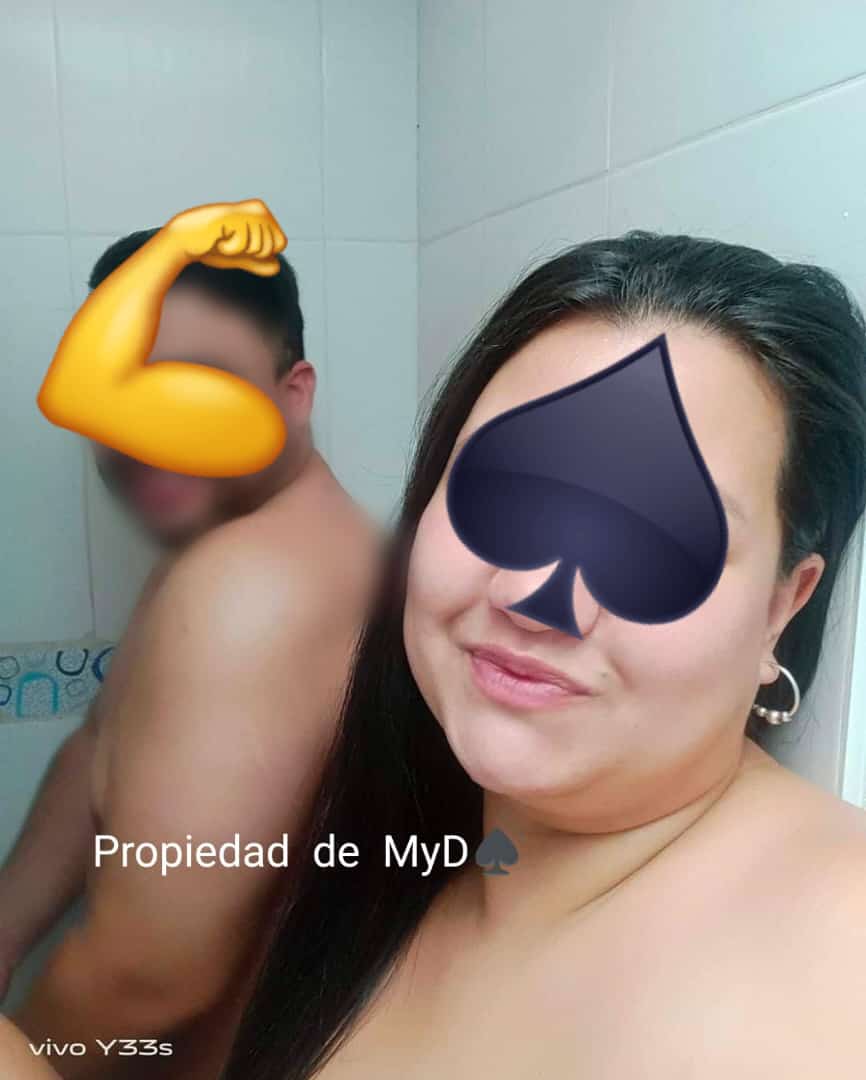 HotwifeMarcee's tweet photo. Feliz duchandome🚿😍 deli con mi Corneador 💪 papasito  y poniéndole unos cuernotes gigantes a mi cornudo🐐 https://t.co/xTvBgNCBD0