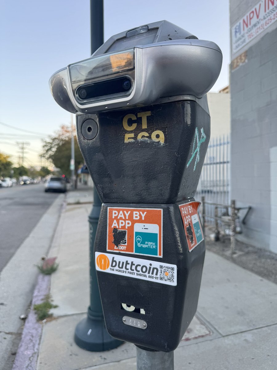 EverettCrypto14's tweet photo. Dca into $Buttcoin https://t.co/r3pYQOkdrm