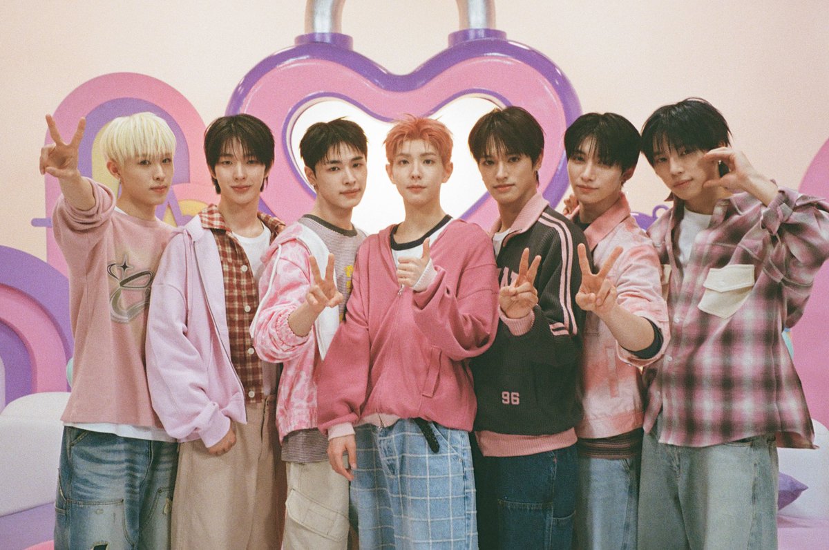nexzhyui's tweet photo. 💗 https://t.co/nYbhIlMTJt