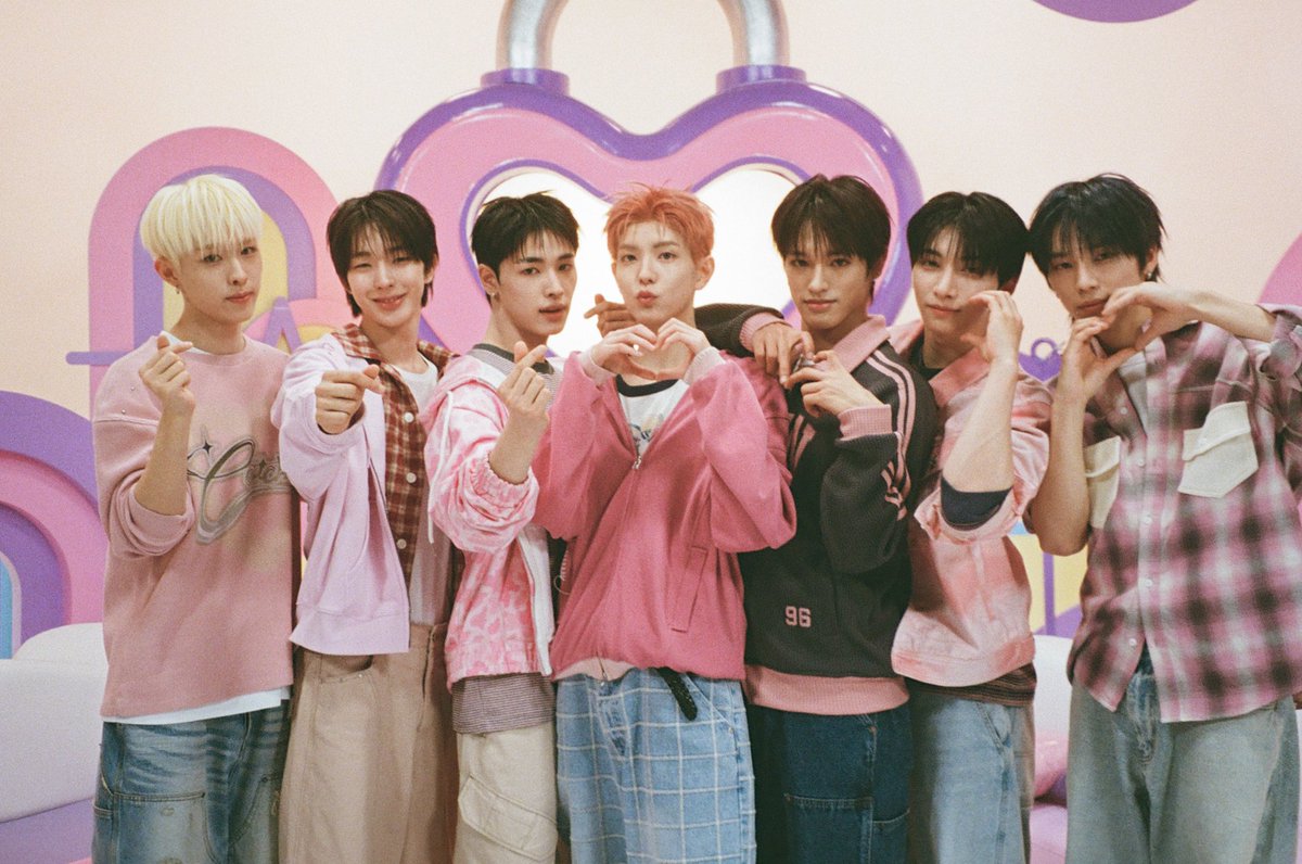 nexzhyui's tweet photo. 💗 https://t.co/nYbhIlMTJt