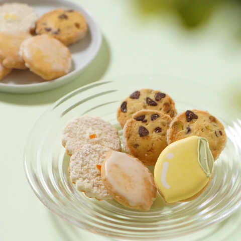 10mois_web's tweet photo. ＼ 本日より販売スタート ／
夏季限定のフールセック🍪

🍋https://t.co/CizS86VtFW

ココナッツやレモン、ピスタチオのクッキーを詰め合わせたセット！相手に気を使わせないギフトとして、
人気の商品の夏季限定商品🏝️
オンライン、蒲郡本店どちらでもご購入いただけます。

#焼き菓子 #手土産 https://t.co/t458Zf5Ehb