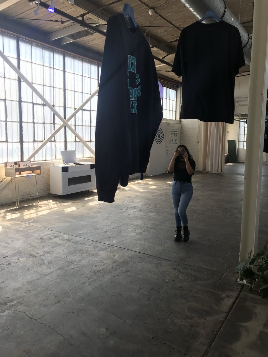halfemptyghoul_'s tweet photo. Going thru photos &amp; omg eternal blue’s pop up was so much fun!! https://t.co/pRkEjl4E2v