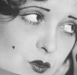 Suzanne08253534's tweet photo. Clara Bow’s beauty marks https://t.co/bd7RINBCQg
