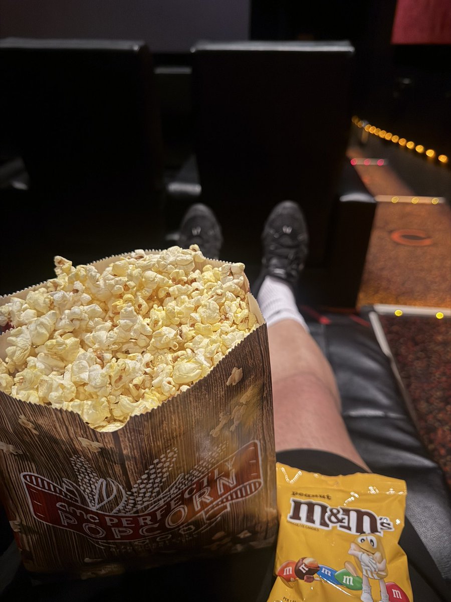 civic91202's tweet photo. Got my snacks ready for the breadwinner #amc #alist https://t.co/vWSl0Auvsc