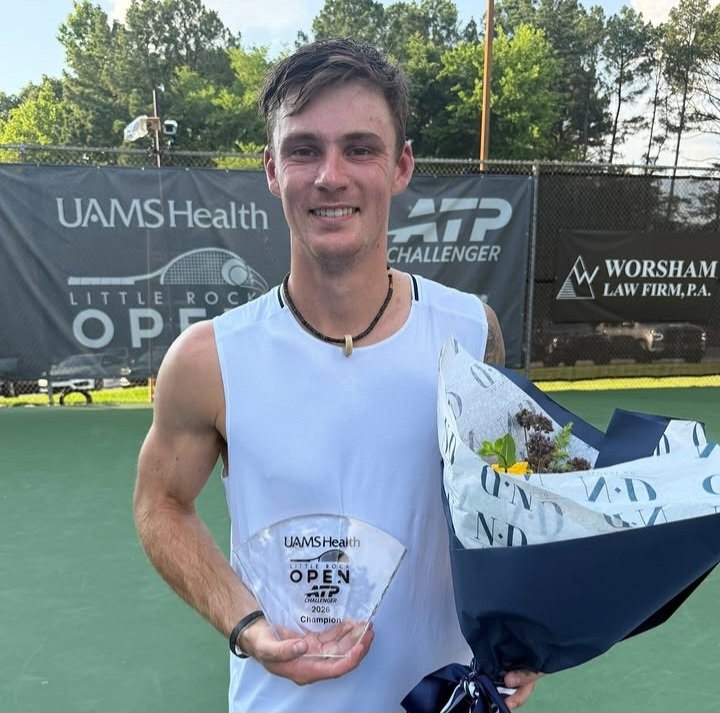 Not_Esportivas's tweet photo. ATP Challenger!
Parabéns ao tenista campeão o americano Colton Smith (🇺🇲) que conquistou o @ATPChallenger de @littlerockopen nos Estados Unidos, conquistando o terceiro título de challenger na carreira
#ATPChallenger #tennis #OnTheRise #LittleRockOpen #USTA #ColtonSmith https://t.co/0YOhz8ZifF