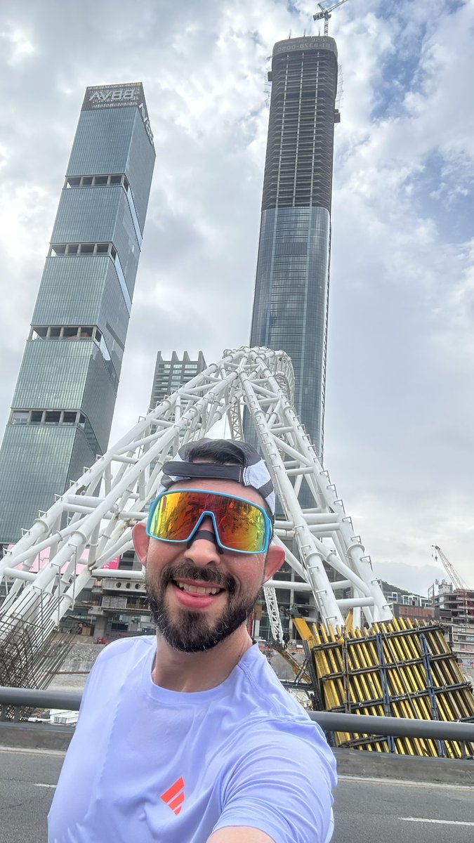 _rorro21's tweet photo. Estamos para disfrutar y aprovechar cada día #yoelegicorrer #reto2026kms @ManicomioRunner @ComunidadRuner @Comunirunners @CanalRunning @CorroAMiPaso @MeEncantaCorrer @yoelegicorrer1 https://t.co/TPXgTmgTLp