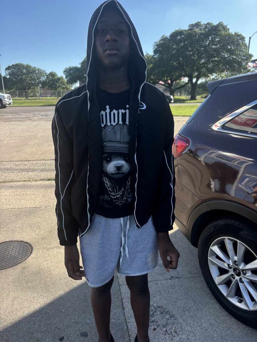 AidenA5Hall's tweet photo. Attended the @TexasFootball Elite camp today with my big brother @LockdownAkaHall 3 star 🌟 in Aledo. I’m Next up @Mark_Orphey @ChrisGilbert_1 @Fhall565Hall @InsideTexas 5”8 140 @TexasRecruiting https://t.co/YfxceqhTuk