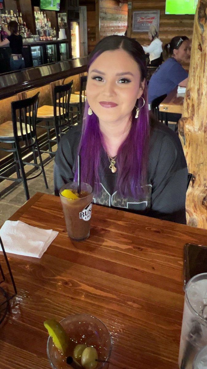 5chwifty's tweet photo. yesterday we celebrated our 1 year anniversary 🥰 she made me this w the first bouquet of flowers she got me last year, and one of our first ever pics we took ☺️ i love you so much @ghostcalf !! 💞 https://t.co/Emk3nI1Muh