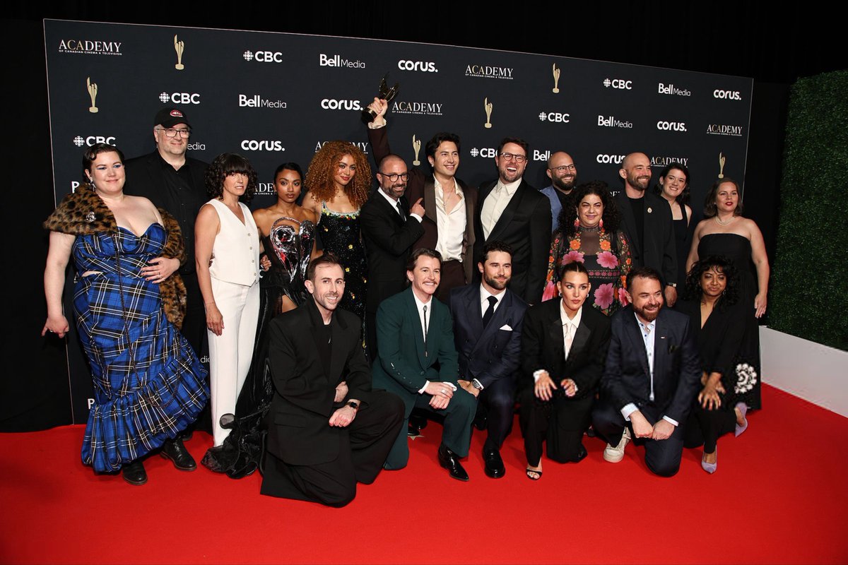 hudsonwupdates's tweet photo. Hudson Williams with the cast and crew of “Heated Rivalry” posing with their award for “Best Drama Series” at the Canadian Screen Awards!

(via Getty Images) https://t.co/KuxPfnFGcI