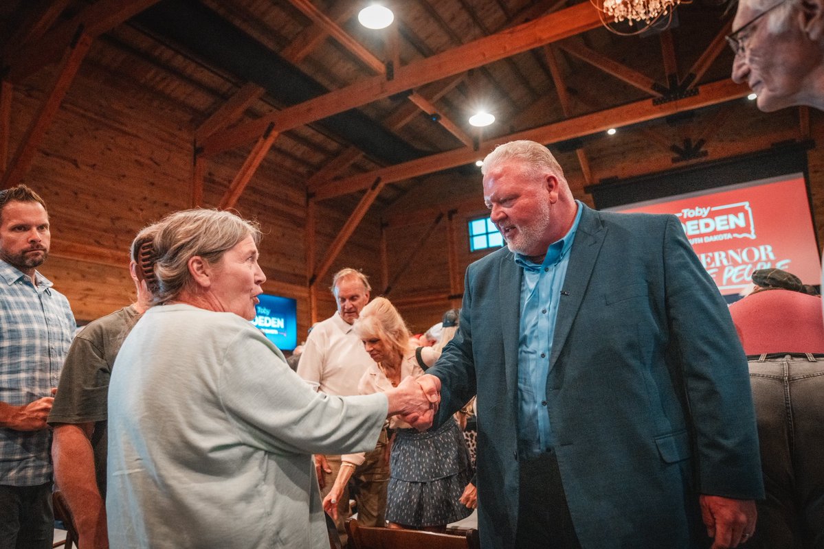 TobyForSD's tweet photo. -Affordability-Safety-Economy-Education- 

The momentum of this campaign is unmatched. I am fighting for you, your family, and your future. 

We are working every hour to turnout votes and close this out on Tuesday.

I promise, I will never back down. I will never give up. 

Thank you for putting your trust in me. 

-Toby