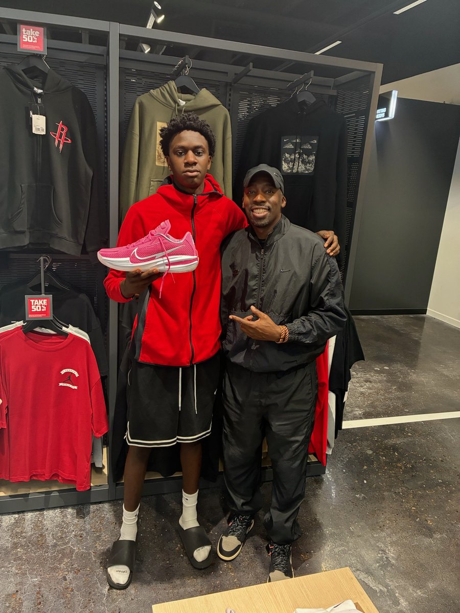 Julius29 6'5 2029 tweet media