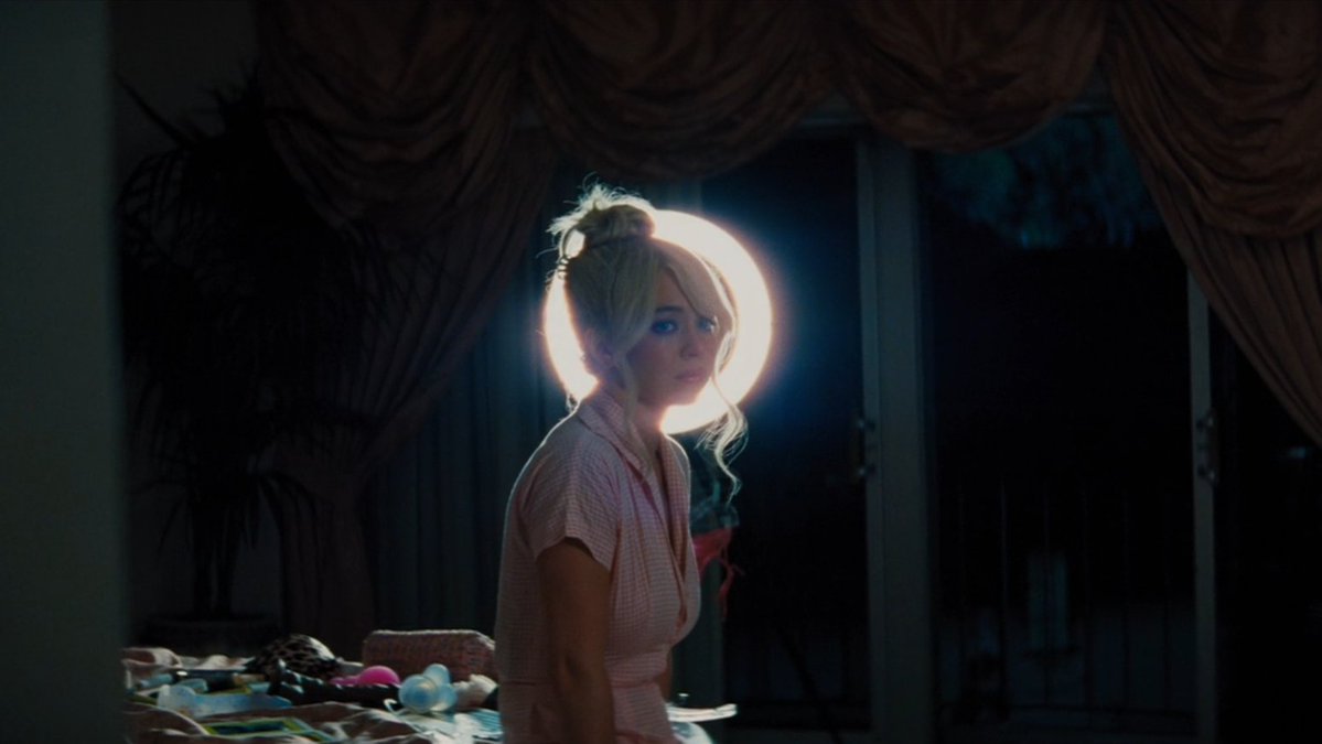 ThePopsLit's tweet photo. La última vez que vimos a Sydney Sweeney como Cassie Howard en #Euphoria 🥺✨ https://t.co/8P1hySYfoj