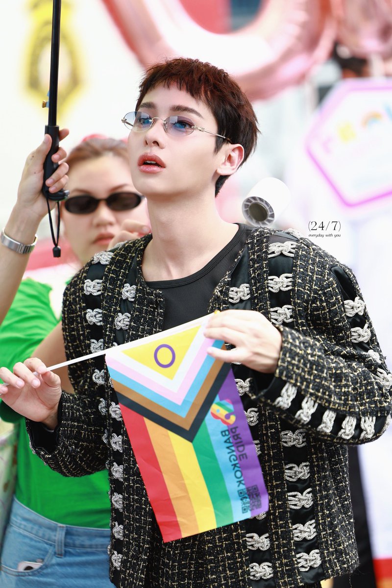 jumpapol's tweet photo. happy pride month 🏳️‍🌈 https://t.co/iIW3IFS4pJ