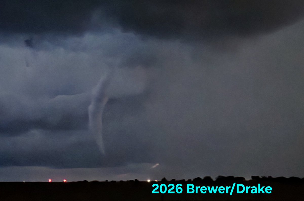 SimonStormRider's tweet photo. @JustonStrmRider and I watched a Cone tornado rope-out northwest of Madison, Kansas around 9:40 pm CDT on May 31, 2026 https://t.co/Y7SNCLJCvx