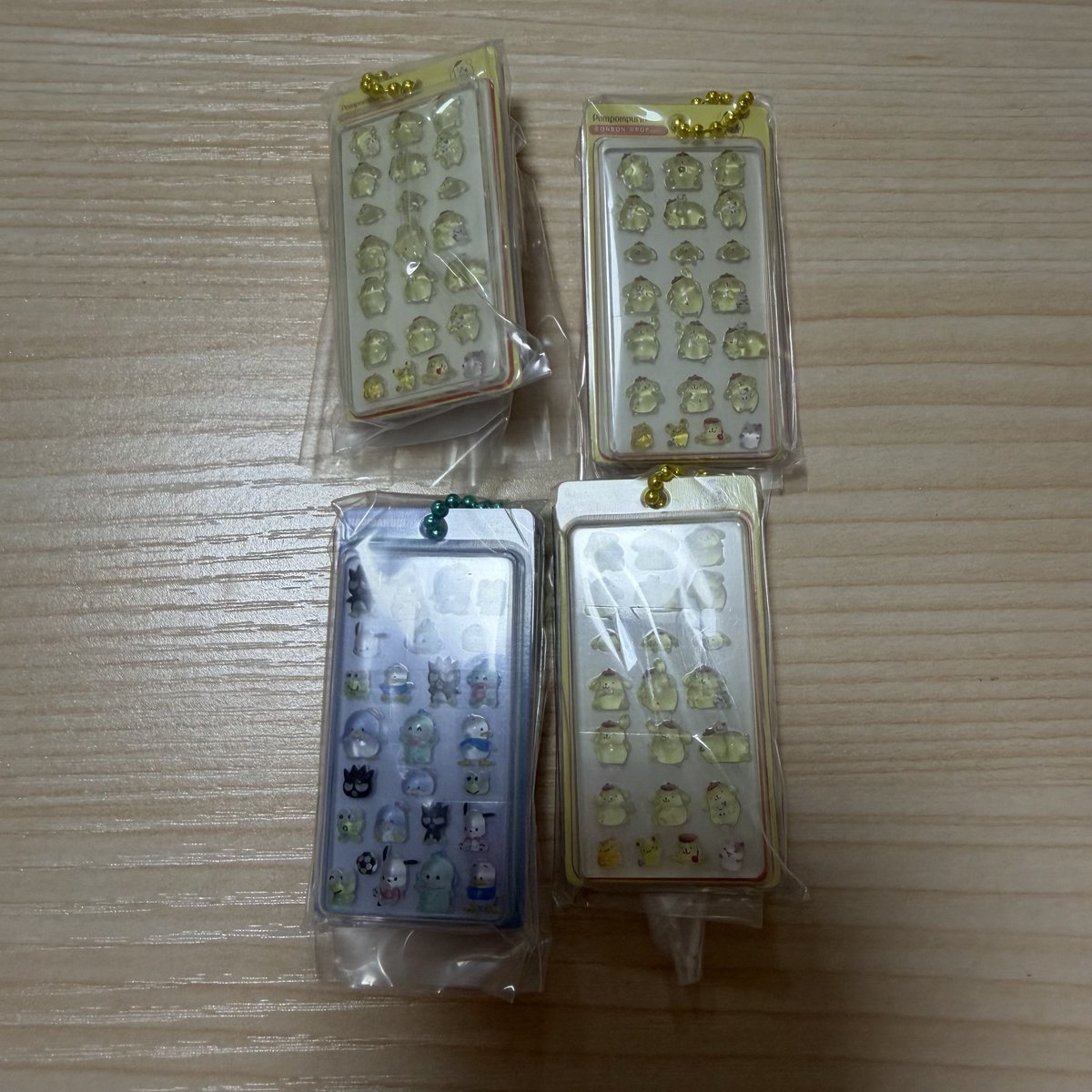 Pompomm807e's tweet photo. サンリオ ボンボンドロップシール ミニチュアチャーム  ボンドロ ガチャ　交換

【譲】はぴだんぶい1、ポムポムプリン3

【求】 キティ

郵送か、池袋、渋谷での交換希望です。
お気軽にお声かけください https://t.co/cqljZdcKC5
