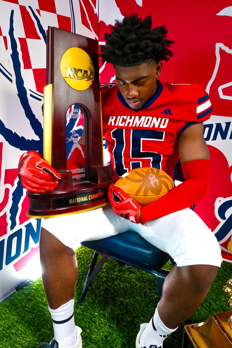 KemontaeChaplin's tweet photo. Great visit at Richmond University with @C_Ellis85 @CoachZach_ https://t.co/T1ovg5BsXZ