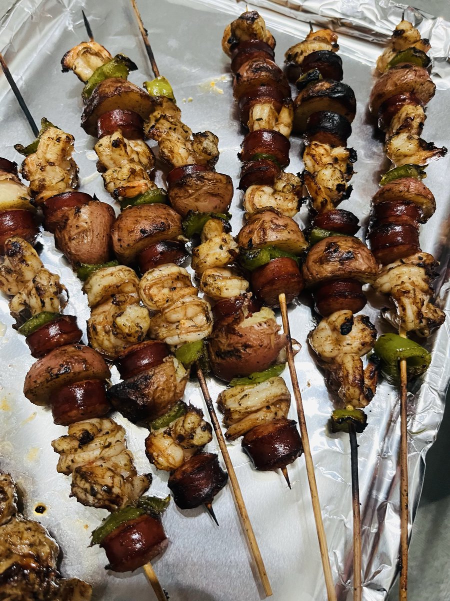 DaGoat404's tweet photo. JERK SHRIMP 🍤 AND SAUSAGE KABOBS‼️😤…. Late Sunday grill night‼️…. U want it to taste good MAKE IT YOURSELF‼️😷 #goodfoodathome https://t.co/9U8b9hNNGM