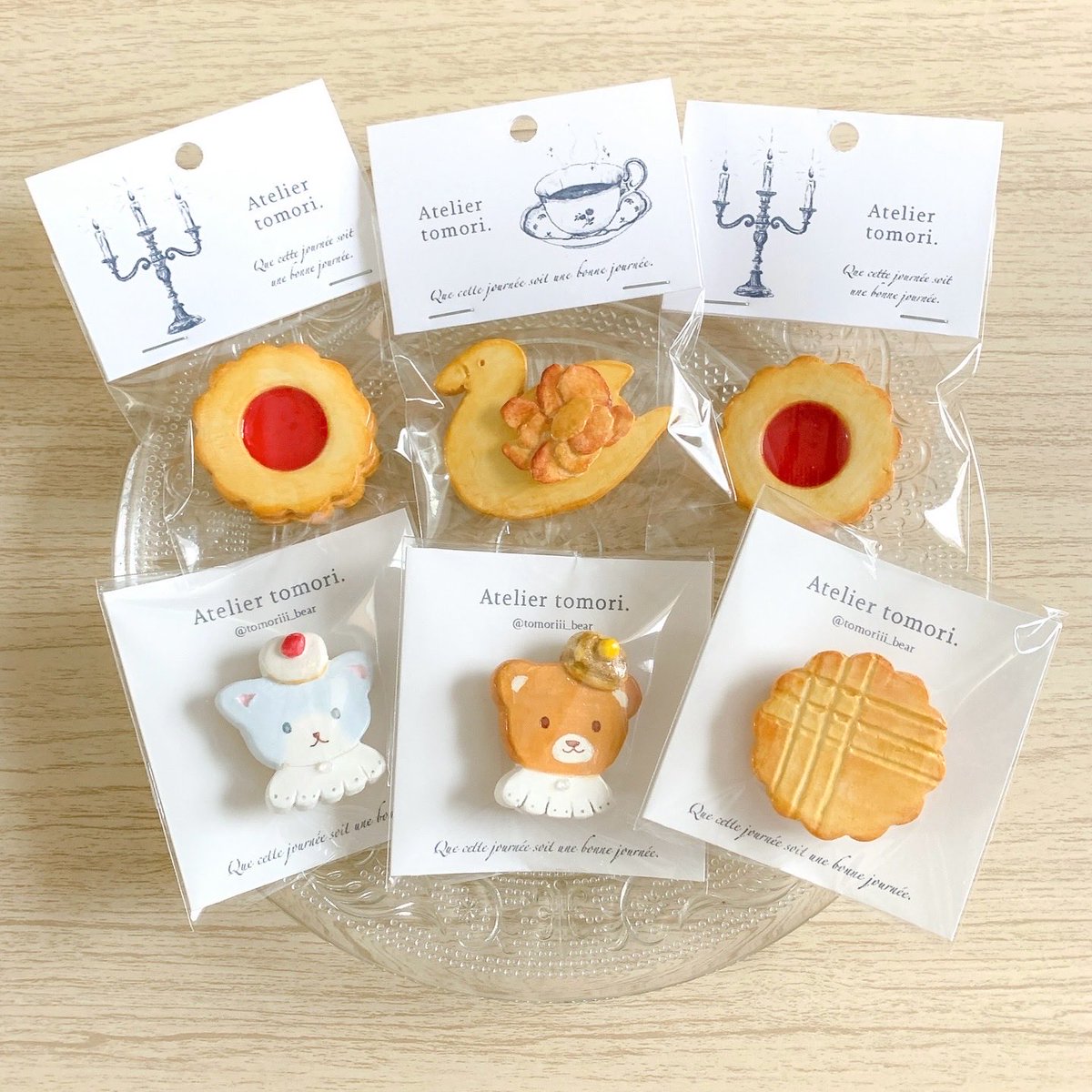 tomoriii_bear's tweet photo. ⌇ 委託販売のお知らせ

6月から、三軒茶屋LUPOPO cafe&amp;galleryさま���て委託販売をさせていただきます。

テディベア2体とねこさん、
粘土ブローチ・マグネットを納品します。

お店にお立ち寄りの際は、
ぜひご覧いただけましたら嬉しいです！
どうぞよろしくお願いいたします🫖🌿

@Lupopo_cafe https://t.co/Sm47yKJAq8