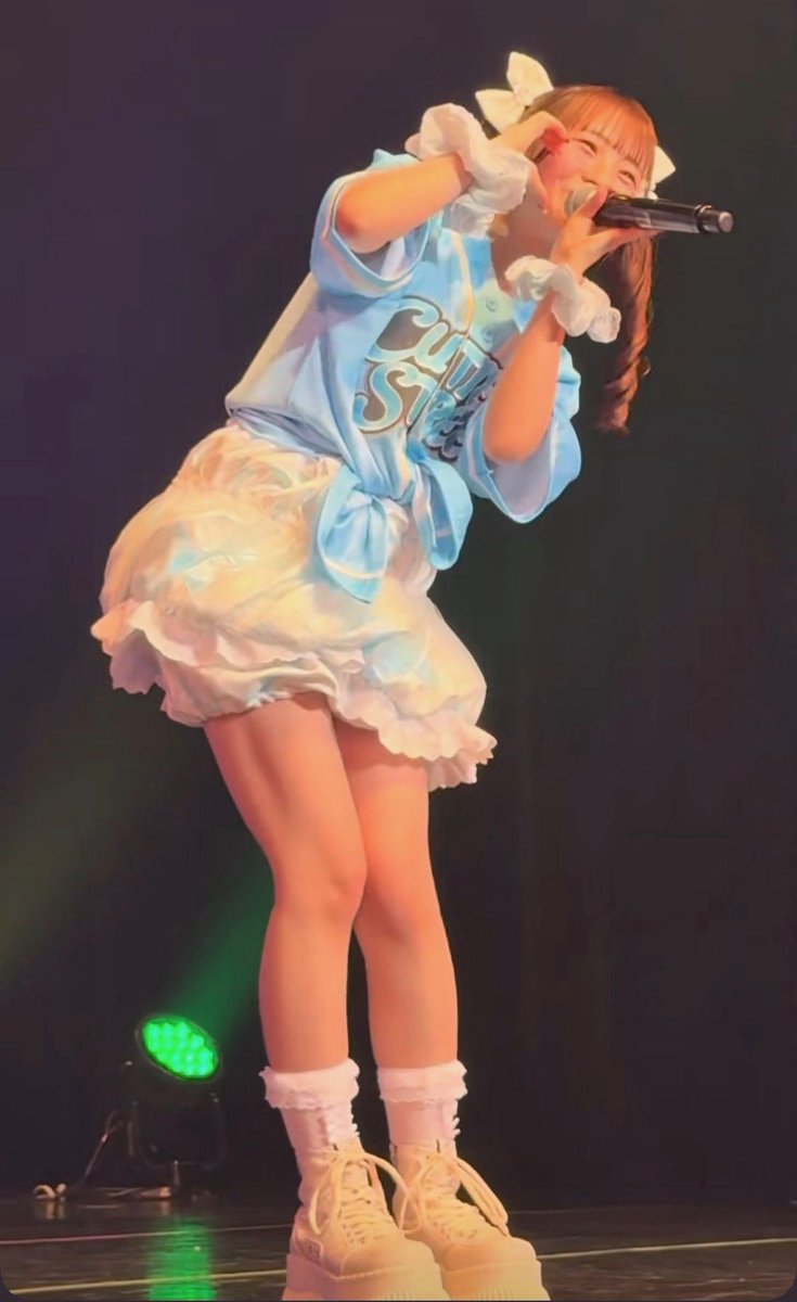 Misouuci's tweet photo. みゆの細くて綺麗な脚🩵💕💕 
やばいそそる...💕💕💕💕💕
オ〇禁したいのにできない💕💕💕💕
みゆ二ーしよ❓❓💕💕💕💕💕💕
#顔マン #オカズ #おなぺ #オナペ 
#脚フェチ https://t.co/ONlgA0S234