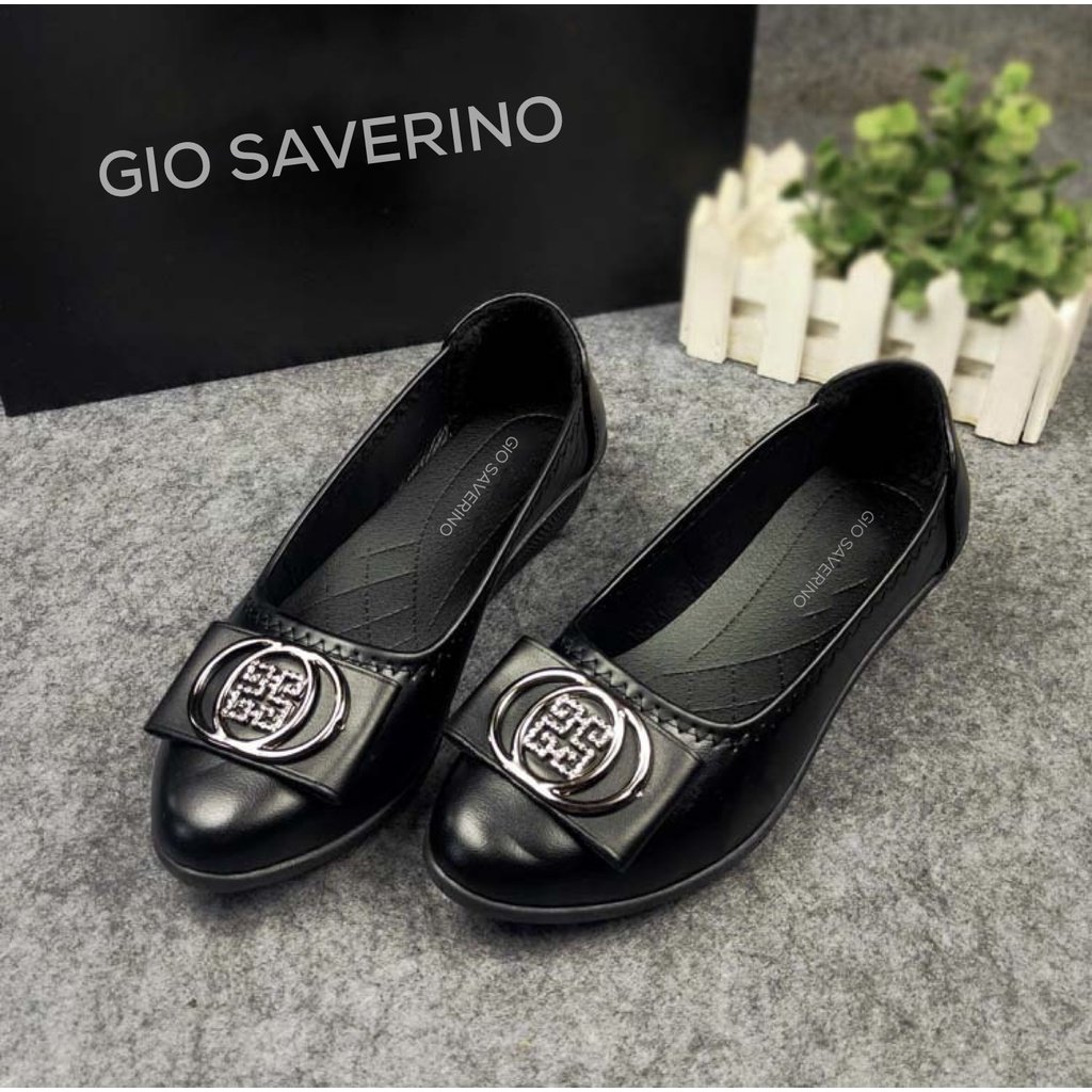 preittykidz's tweet photo. Flatshoes yang bikin kaki jadi keliatan cantik 🥰 
https://t.co/1xRW7HJbj8 https://t.co/f4517zEONS