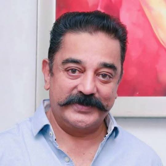 ramkapilan007's tweet photo. ஒரு சகோதரி என்னிடம் கேட்டது பெண்களுக்காக உங்க @ikamalhaasan என்ன செய்தார்? 
​ "இல்லத்தரசிகளுக்கு ஊதியம்" என்ற தத்துவம், பெண்களின் வீட்டு உழைப்பை அங்கீகரிக்கும் ஒரு புரட்சிகரக் கொள்கை
இன்று பல்வேறு மாநிலங்களில் நடைமுறையில் உள்ளது
விதை நம்மவர் போட்டது
@maiamofficial 
@MouryaMNM https://t.co/Jn05rE2jeX